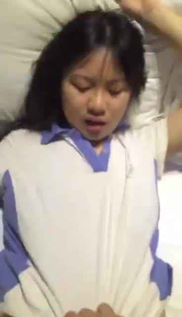 Background nonton video viral Bokep Bocil Smp Desahannya Enak Banget