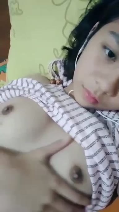 Background nonton video viral BOKEP Sd Di Paksa Ngewe Kakak Tirinya