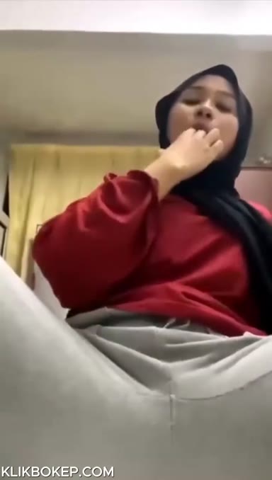 Background nonton video viral Bokep Hijab Omek Sampai Bejunya Muncrat