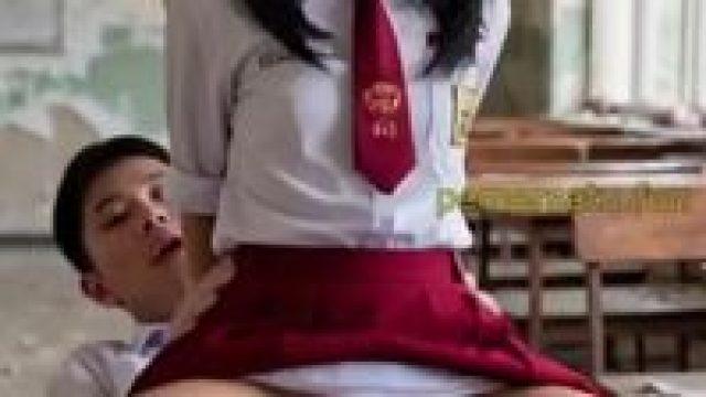 Background nonton video viral Bokep Bocil Di Perkosa Satpam Dalam Kelas