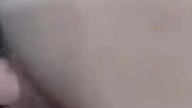 Background nonton video viral BOKEP ADIK Diperkosa Kakaknya Sampai Merengek Sakit